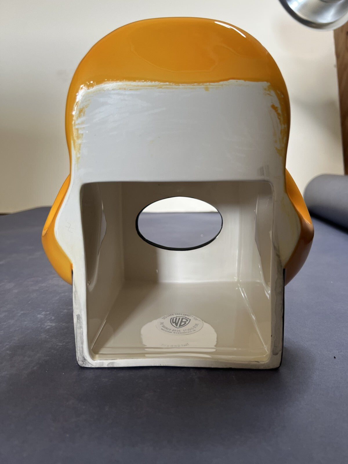 VINTAGE 1997 DAFFY DUCK Warner Bros Ceramic Kleenex Tissue Box Holder RARE NIB