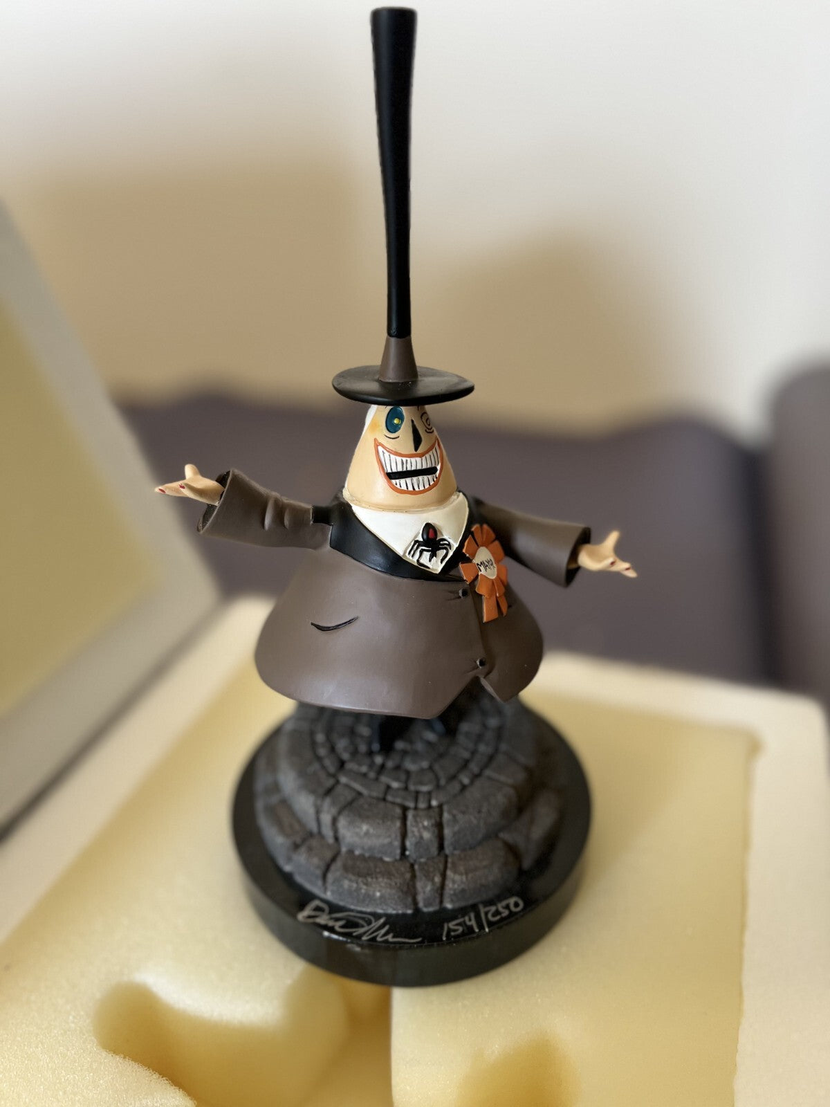NIGHTMARE BEFORE CHRISTMAS MAYOR OF HALLOWEENTOWN FIGURE SIGNED LE DAVID KRACOV