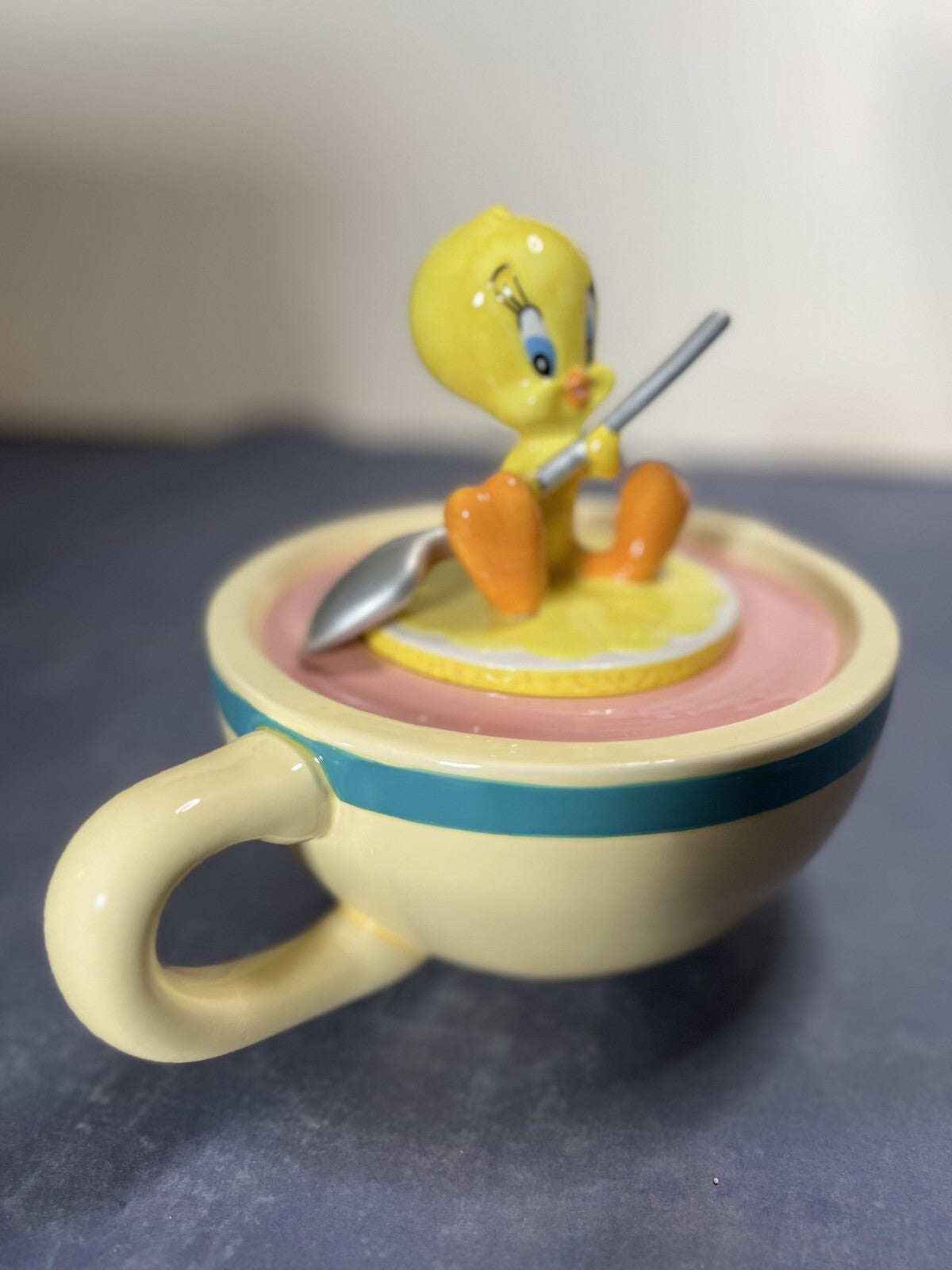 Tweety Bird Figural Ceramic Teapot Warner Bros NIB VTG Collectible Never Used