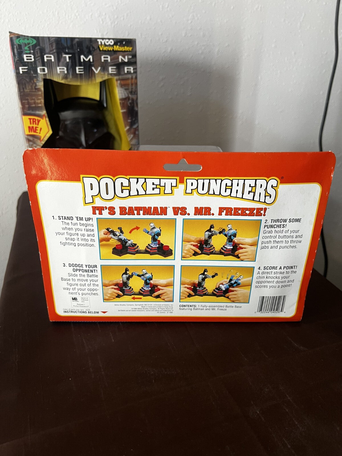 NIB DC Comics Vintage Pocket Punchers Boxing Game BATMAN V MR FREEZE 1995 SEALED