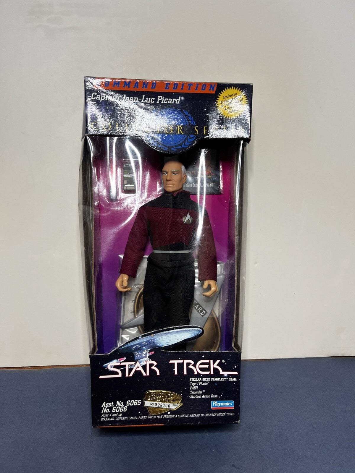 Star Trek Playmates Collector Series Command Edition Captain Picard 1994