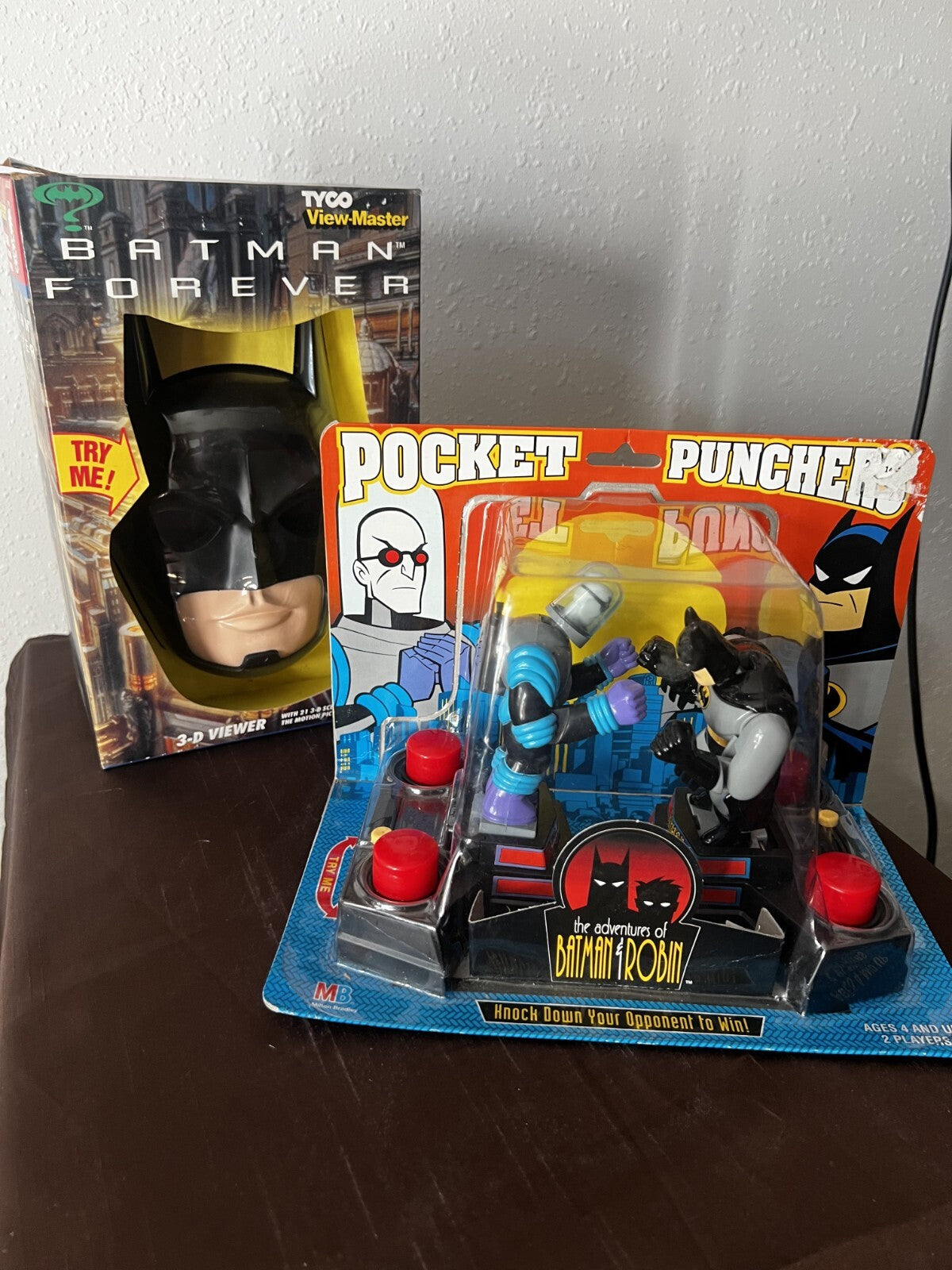 NIB DC Comics Vintage Pocket Punchers Boxing Game BATMAN V MR FREEZE 1995 SEALED