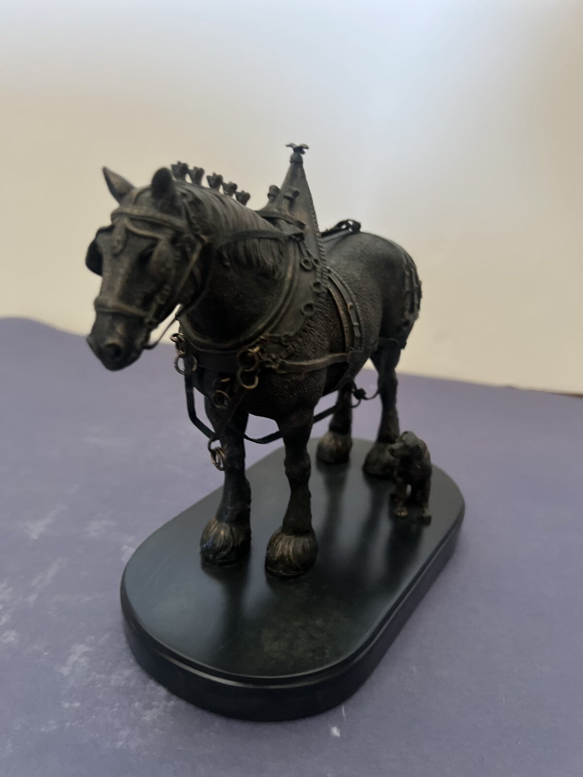 2004 Anheuser-Busch BUDWEISER Clydesdale Parade Dress Pals Figurine NEW IN BOX