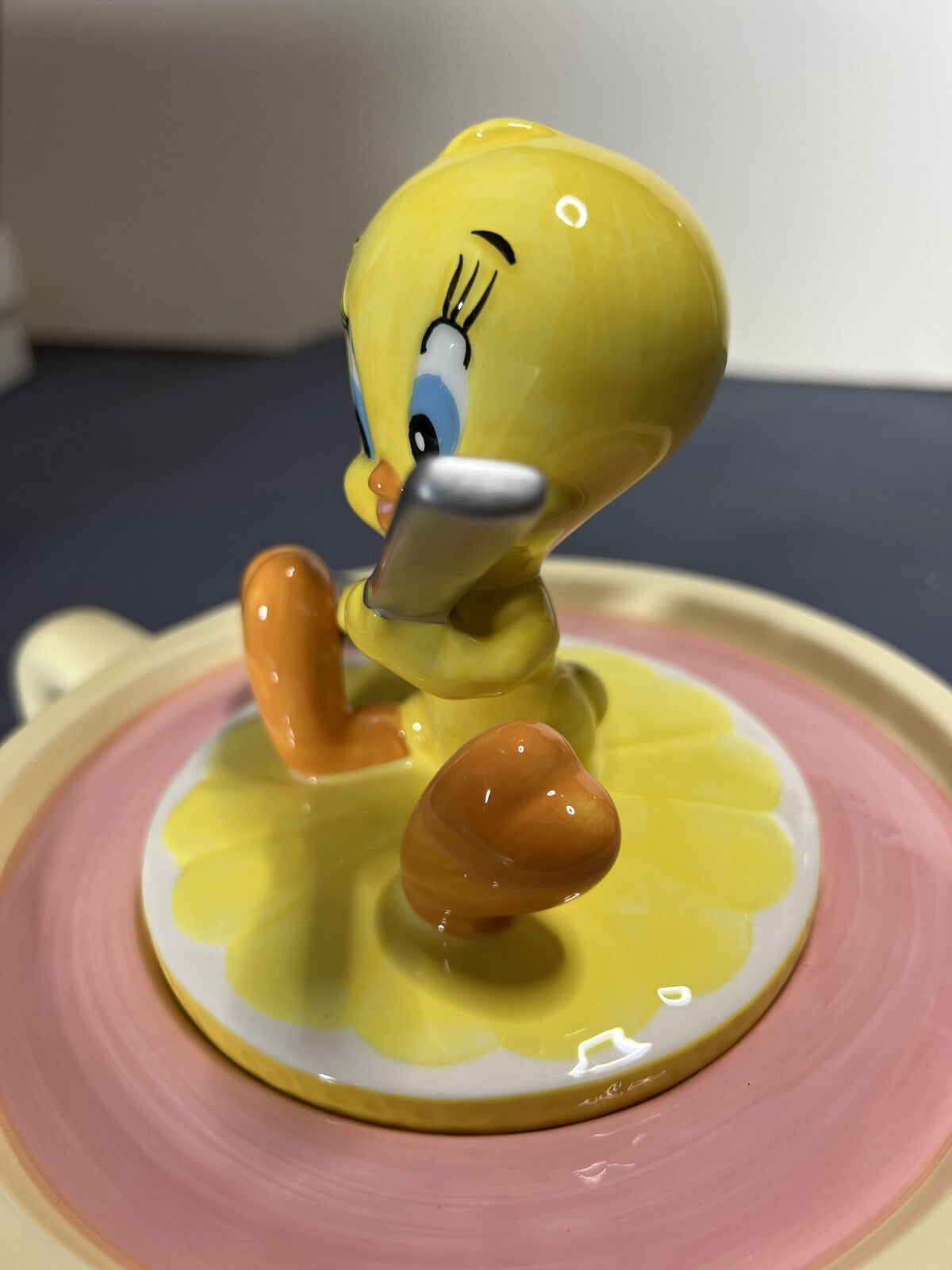Tweety Bird Figural Ceramic Teapot Warner Bros NIB VTG Collectible Never Used