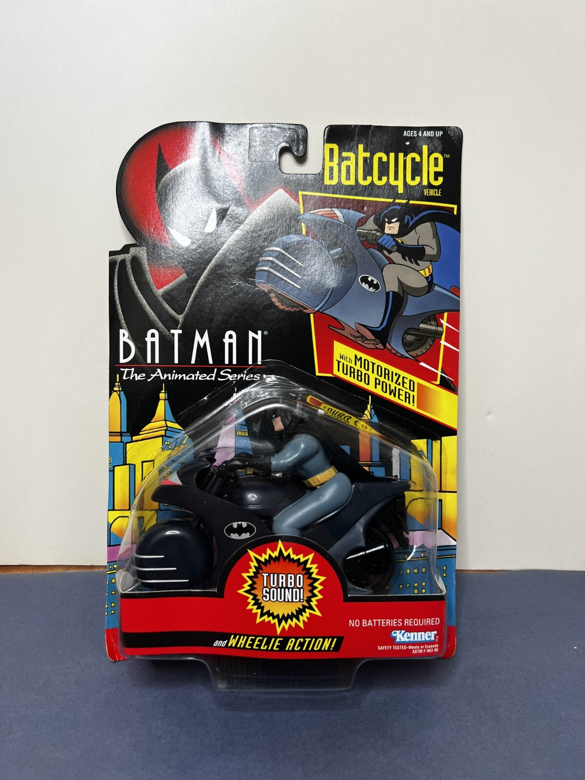 Vintage BATMAN The Animated Series - The BATCYCLE Kenner 1992 NIP ACTION TOY