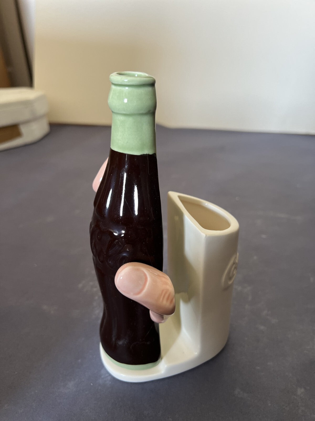 1994 Vintage 3-D Coca Cola COKE Bottle Ceramic Straw And Napkin Holder with box