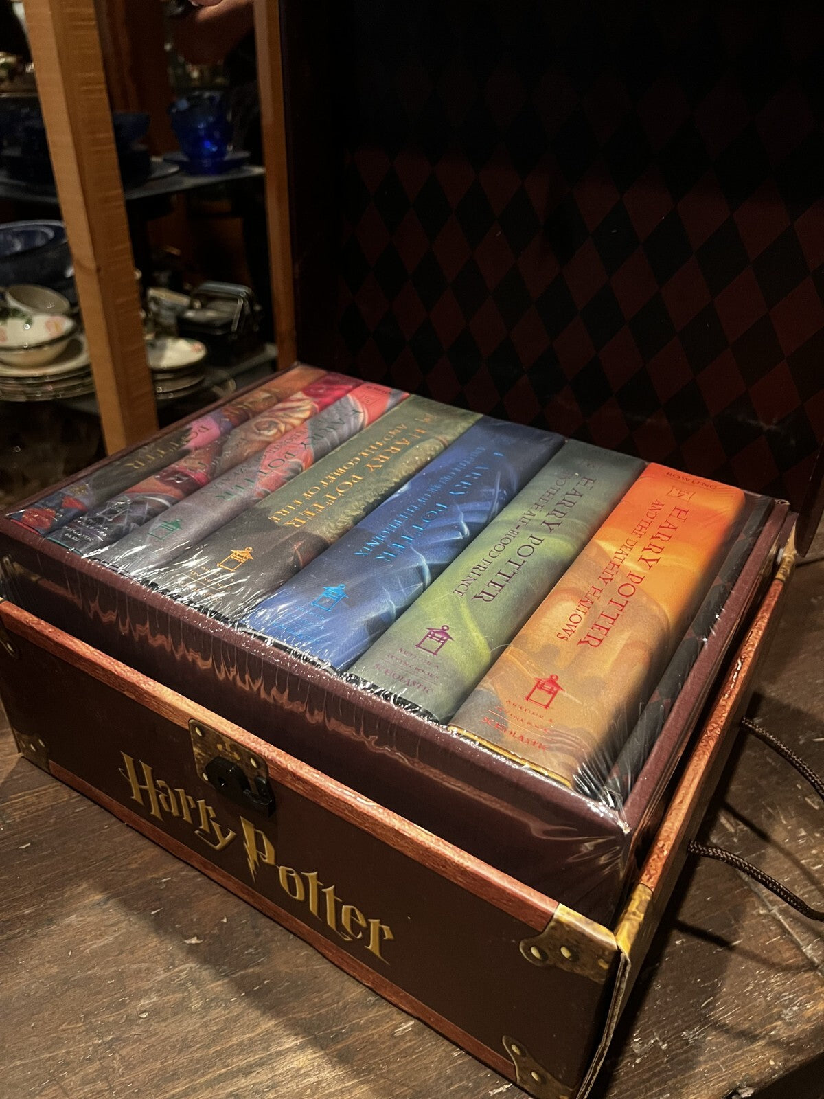 Harry Potter 2007 Hardcover Boxed Set: All Books 1-7 In 'Treasure Chest' NIB LE